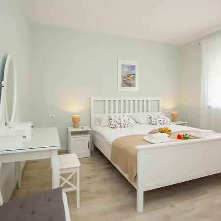 Ivana Apartment Labin (Istria)