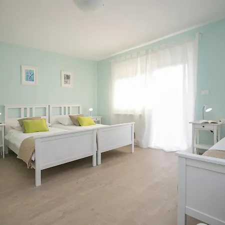 Ivana Appartement *