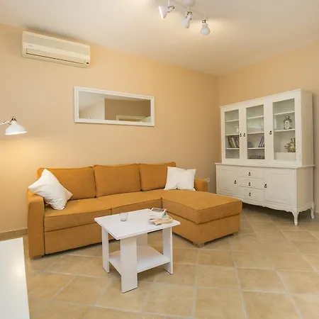 Ivana Apartment Labin (Istria)